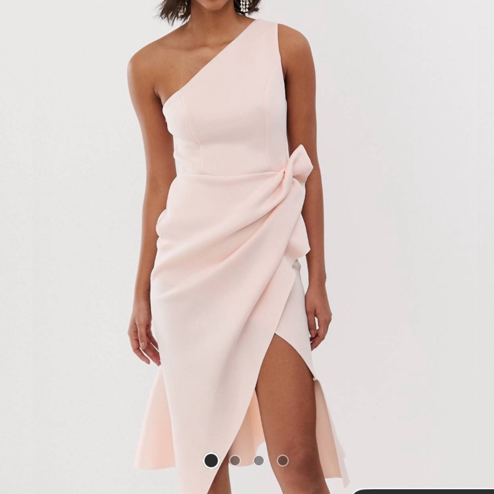 One shoulder dress